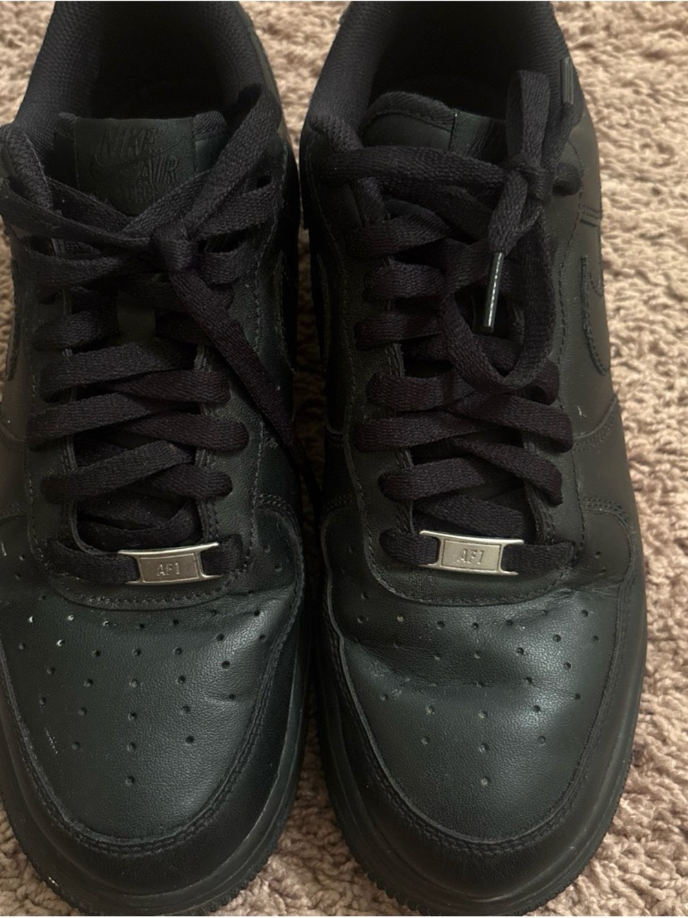 Nike Men's All-Black Low Top Sneakers